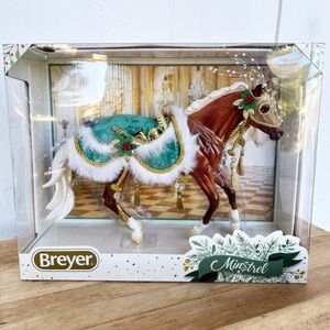 Breyer Christmas # 700122 Holiday Minstrel Loping Quarter Horse 2019 NIB
